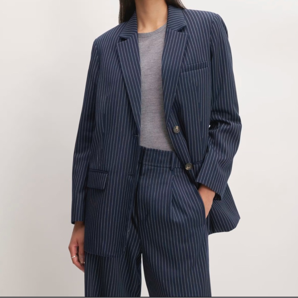Everlane size 0 • navy pinstripe trousers